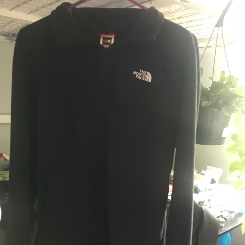 North Face Quarter Zip Pullover